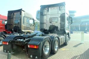 一汽解放 J7重卡 豪華型 550馬力 6X2R 國五AMT自動擋牽引車(CA4250P77K25T2E5)