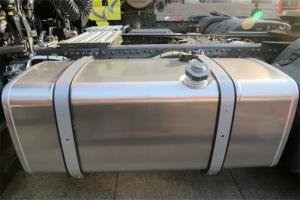 中國重汽 斯太爾D7B重卡 440馬力 6X4國五牽引車(曼后橋)(ZZ4253V3241E1BN)