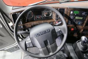 慶鈴 五十鈴巨咖VC66 2020版 520馬力 6X4 AMT 國(guó)六自動(dòng)擋牽引車(chē)(QL4250WUNDZ)