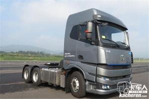吉利遠(yuǎn)程 25T 410馬力 6X4 國四甲醇新能源半掛牽引車(DNC4250GM4)