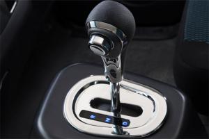 吉利遠(yuǎn)程 E200 4.5T 4.14米單排廂式純電動(dòng)輕卡(DNC5042XXYBEVK3)96.76kWh