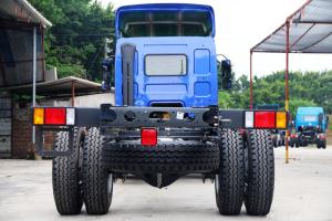 東風柳汽 新乘龍M3中卡 180馬力 4X2 國五6.75米排半廂式載貨車(LZ5166XXYM3AB)