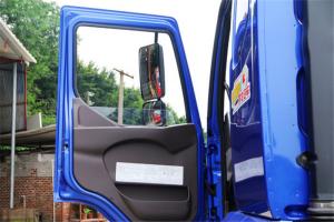 東風柳汽 新乘龍M3中卡 180馬力 4X2 國五6.75米排半廂式載貨車(LZ5166XXYM3AB)