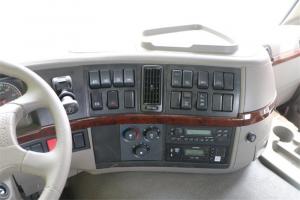 大運 新N8E重卡 350馬力 8X4 國五9.6米欄板載貨車(CGC1310D5DDHD)