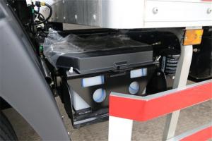 廣汽日野 700系列重卡 300馬力 4X2 國五9.72米廂式載貨車(YC5180XXYFH8JW5)