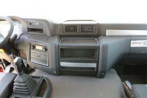 聯(lián)合卡車 U系重卡 550馬力 6×4 國五牽引車（QCC4252D654-3）