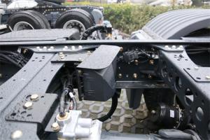 聯(lián)合卡車 U430重卡 430馬力 6X4 國五牽引車(3.083速比)(QCC4252D654-2)