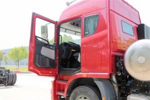 聯(lián)合卡車 U380重卡 380馬力 6X4 國五LNG牽引車(QCC4252N654-2)