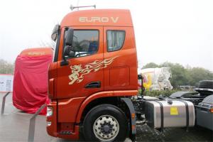 聯(lián)合卡車 U440重卡 440馬力 6X4 國五牽引車(漢德后橋)(QCC4252D654-1)