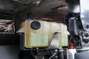 聯(lián)合卡車 E300重卡 300馬力 4X2 國五牽引車(QCC4162D651N-1)