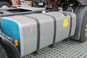 聯(lián)合卡車 E300重卡 300馬力 4X2 國五牽引車(QCC4162D651N-1)