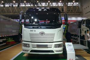 一汽解放 J6L 160kW 4×2 純電動車廂可卸式垃圾車（ZBH5180ZXXCABEV）