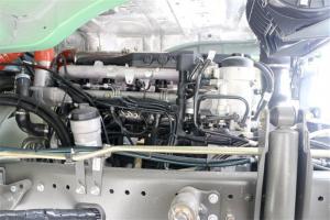 中國(guó)重汽 豪瀚N5G重卡 310馬力 國(guó)五 8X4自卸車底盤(ZZ3315N3063E1)