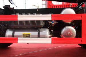 大運(yùn) 新N8E重卡 350馬力 8X4 國五6.8米自卸車(CGC3310D5DDAD)