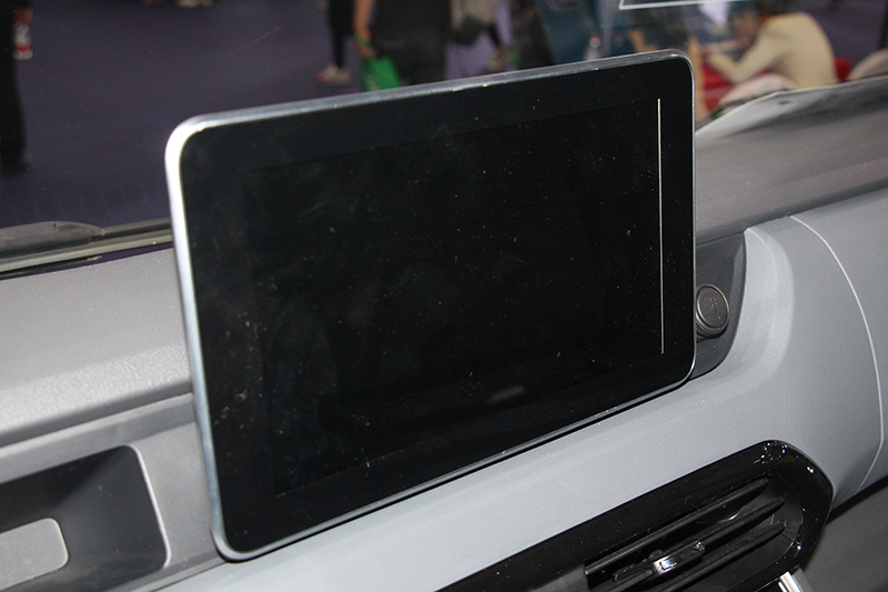 上汽躍進(jìn) C500-3 4×2 150馬力 國(guó)六 載貨車底盤(pán)（SH1043ZFDDWZ1）