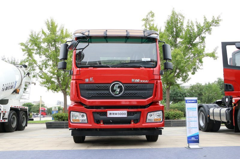 陜汽重卡 德龍新M3000 輕量化版 430馬力 6X4 國(guó)五牽引車(SX4250MC4Q1)