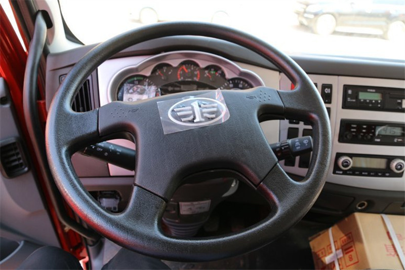 一汽解放 J6L中卡 質(zhì)慧版 180馬力 4X2 6.8米 國(guó)五倉(cāng)柵式載貨車(CA5160CCYP62K1L4A1E5)