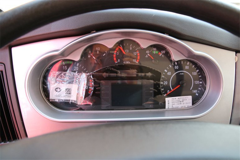 一汽解放 J6L中卡 質(zhì)慧版 180馬力 4X2 6.8米 國(guó)五倉(cāng)柵式載貨車(CA5160CCYP62K1L4A1E5)