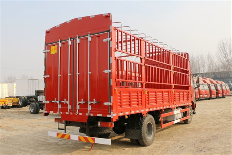 一汽解放 J6L中卡 質(zhì)惠版 180馬力 4X2 6.8米 國(guó)五倉(cāng)柵式載貨車(CA5160CCYP62K1L4E5)