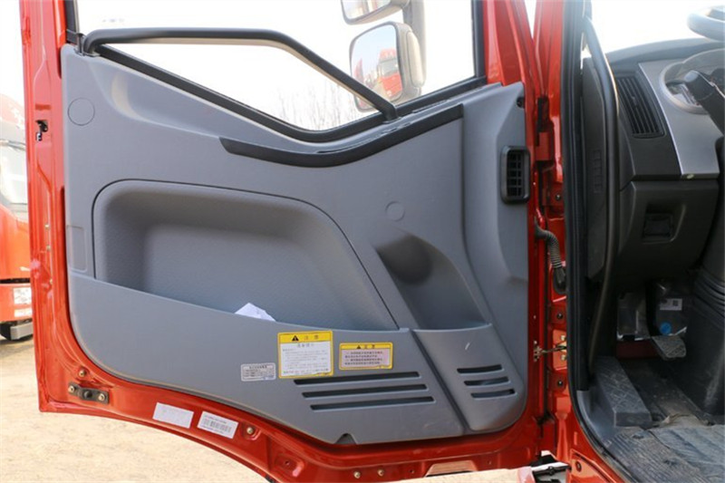 一汽解放 J6L中卡 質(zhì)惠版 180馬力 4X2 6.8米 國(guó)五倉(cāng)柵式載貨車(CA5160CCYP62K1L4E5)