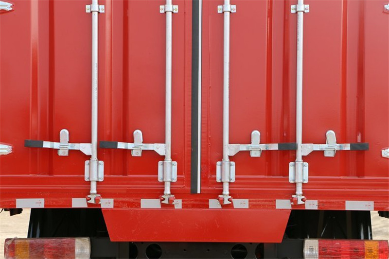 一汽解放 J6L中卡 質(zhì)惠版 180馬力 4X2 6.8米 國(guó)五倉(cāng)柵式載貨車(CA5160CCYP62K1L4E5)