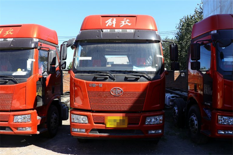 一汽解放 J6L中卡 240馬力 6X2 7.7米 國(guó)五欄板載貨車(CA1250P62K1L5T3E5)