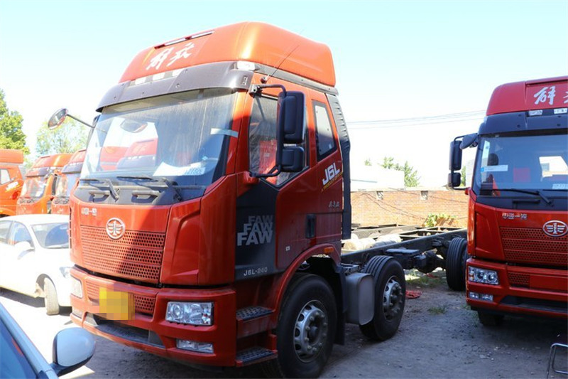 一汽解放 J6L中卡 240馬力 6X2 7.7米 國(guó)五欄板載貨車(CA1250P62K1L5T3E5)