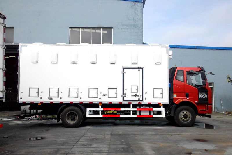 一汽解放 J6L中卡 220馬力 6X2 8.7米 國五雛禽運(yùn)輸車(QYK5250XCQ)