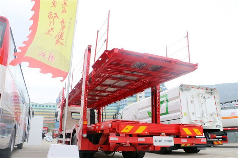 一汽解放 J6L重卡 240馬力 4X2 國五車輛運輸車(JHP5185TCL)