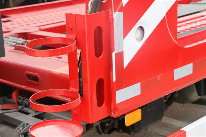 一汽解放 J6L重卡 240馬力 4X2 國五車輛運輸車(JHP5185TCL)