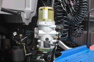 一汽解放 J7重卡 四季版 550馬力 6X4 國五牽引車(液力緩速器)(CA4250P77K25T1E5)