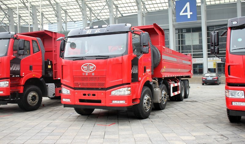 一汽解放 J6P重卡 350馬力 8X4 7.6米 國(guó)五自卸車(chē)底盤(pán)(4.805速比)(CA3310P66K2L4BT4AE5)