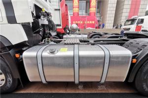 中國重汽 HOWO TX7重卡 標(biāo)運版 460馬力 6X4 國五牽引車(ZZ4257V324GE1)