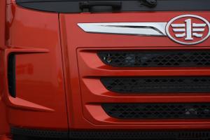 一汽解放青汽 龍VH中卡 先鋒版 220馬力 4X2 6.75米 國五倉柵式載貨車(CA5189CCYPK2L2E5A80)