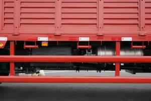 一汽解放青汽 龍VH中卡 先鋒版 220馬力 4X2 6.75米 國五倉柵式載貨車(CA5189CCYPK2L2E5A80)