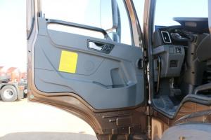 一汽解放青汽 龍VH中卡 220馬力 4X2 6.75米 國五倉柵式載貨車(CA5189CCYPK2L2E5A80)