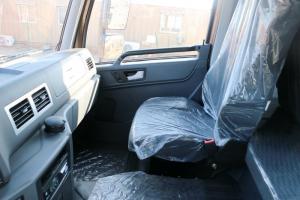 一汽解放青汽 龍VH中卡 220馬力 4X2 6.75米 國五倉柵式載貨車(CA5189CCYPK2L2E5A80)