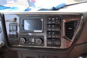 一汽解放青汽 JH6重卡 南方版 420馬力 8X4 9.5米 國五倉柵式載貨車(CA5310CCYP25K2L7T4E5A80)