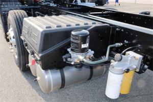 一汽解放青汽 JH6重卡 南方版 420馬力 8X4 9.5米 國五倉柵式載貨車(CA5310CCYP25K2L7T4E5A80)