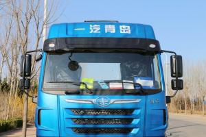 一汽解放青汽 龍VH 220馬力 6X2 6.7米 國五廂式載貨車(CA5254XXYPK2L5T3E5A80)
