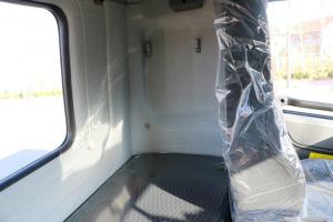 一汽解放青汽 龍VH 220馬力 6X2 6.7米 國五廂式載貨車(CA5254XXYPK2L5T3E5A80)