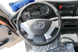 一汽解放青汽 悍V重卡 290馬力 6X2 7.7米 國五倉柵式載貨車(CA5250CCYP1K2L5T3E5A80-1)