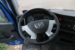 一汽解放青汽 龍VH中卡 180馬力 4X2 7.65米 國五廂式載貨車底盤(CA5160XXYPK2L5E5A80-3)