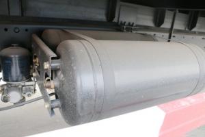 一汽解放青汽 龍VH中卡 220馬力 4X2 9.65米 國五廂式載貨車(CA5189XXYPK2L7E5A80)