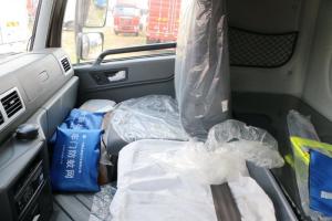 一汽解放青汽 龍VH中卡 南方版 180馬力 4X2 6.65米 國五倉柵式載貨車(CA5189CCYPK2L2E5A80)