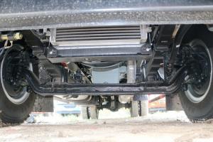 一汽解放青汽 龍VH中卡 南方版 180馬力 4X2 6.65米 國五倉柵式載貨車(CA5189CCYPK2L2E5A80)