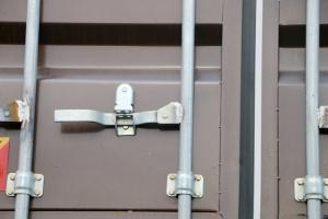 一汽解放青汽 龍VH中卡 南方版 180馬力 4X2 6.65米 國五倉柵式載貨車(CA5189CCYPK2L2E5A80)