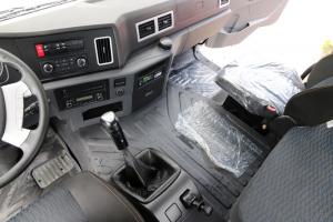 一汽解放青汽 龍VH中卡 220馬力 4X2 9.65米 國五廂式載貨車底盤(CA5189XXYPK2L7E5A80)