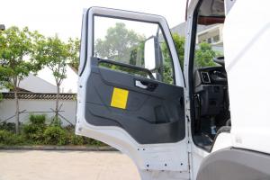 一汽解放青汽 龍VH中卡 220馬力 4X2 9.65米 國五廂式載貨車底盤(CA5189XXYPK2L7E5A80)