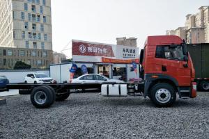 一汽解放青汽 龍VH中卡 180馬力 4X2 6.75米 國五欄板載貨車底盤(385后橋)(CA1169PK2L2E5A80)